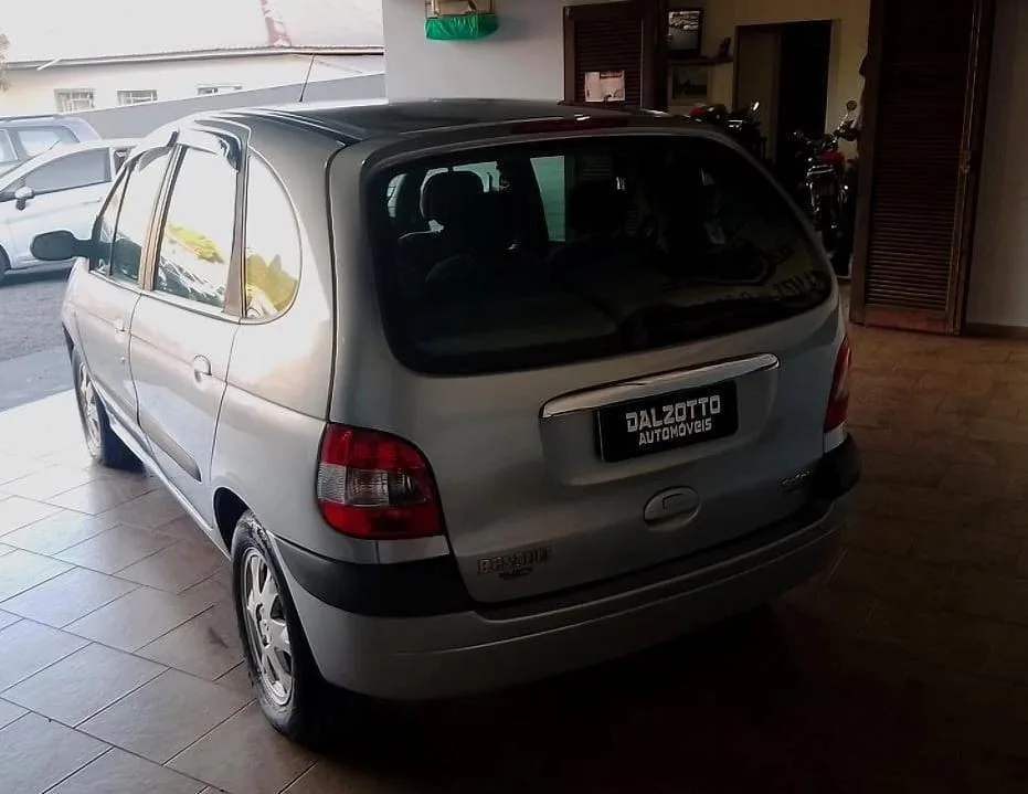 Renault Scenic 2.0 2007 à venda na Dalzotto Automóveis em Campo Largo PR