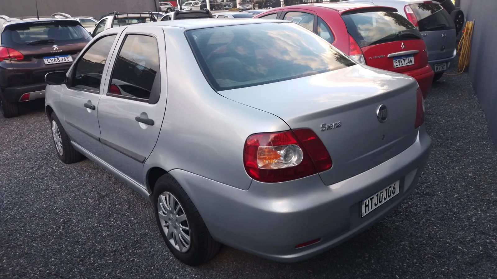 Renault Clio 1.6 2009 à venda na Dalzotto Automóveis em Campo Largo PR