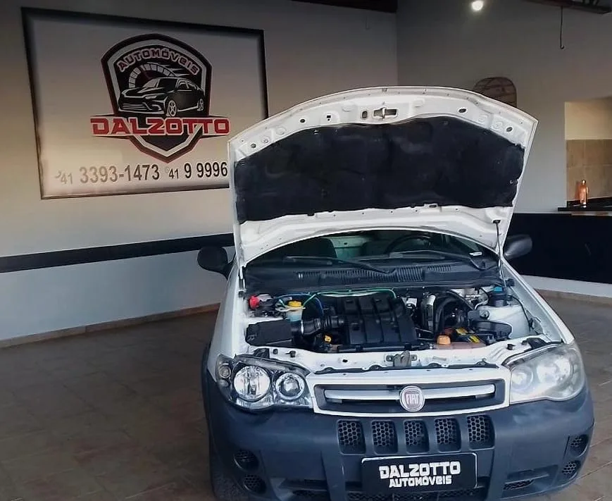 Fiat Strada 1.4 à venda na Dalzotto Automóveis em Campo Largo PR