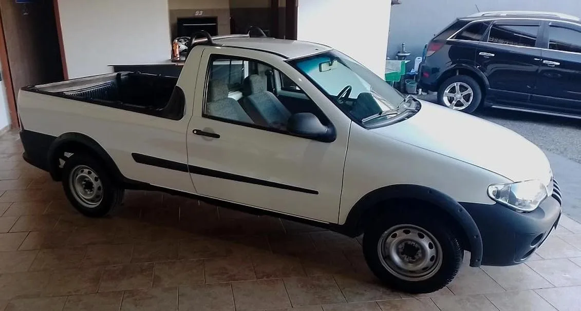 Fiat Strada 1.4 à venda na Dalzotto Automóveis em Campo Largo PR