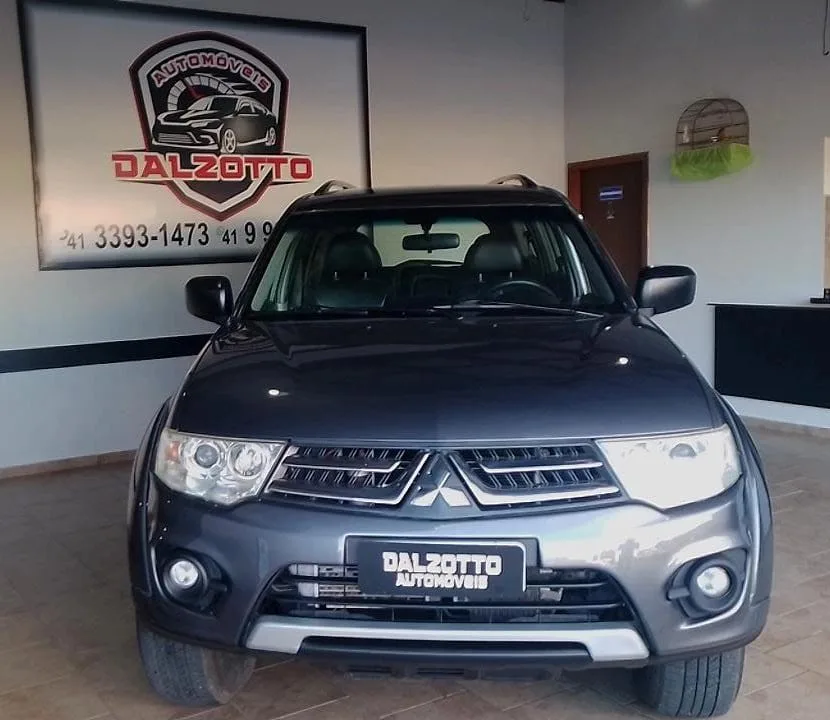 Mitsubishi Pajero à venda na Dalzotto Automóveis em Campo Largo PR